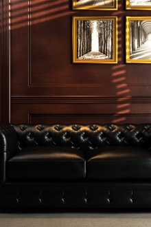 Τσέστερ καναπέ στο γραφείο