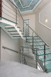 Πόρτα CPL με γυαλί