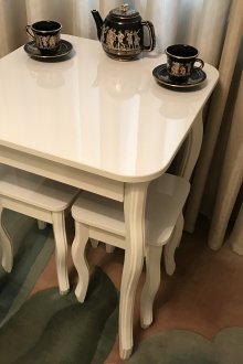 Ξύλινη πόρτα σε μια θέση