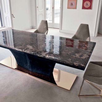 Ράφια για πιάτα από πέτρα