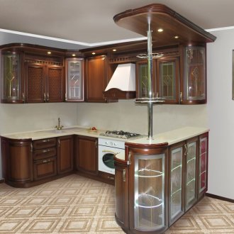 Κλασική κουζίνα με πάγκο μπαρ