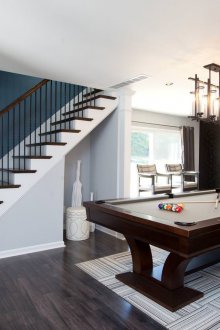 Ενυδρείο στον τοίχο της τραπεζαρίας