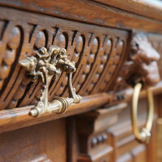 Ξύλινα έπιπλα αντίκες