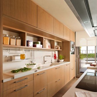 Πανοραμικές ζωγραφιές στο εσωτερικό ενός εξοχικού σπιτιού