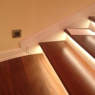 LED φωτισμό σκαλοπατιών