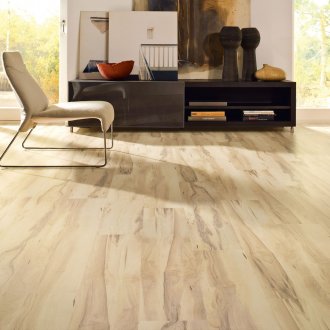 Laminate στο εσωτερικό του σαλόνι