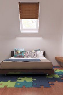 Παιδικό δωμάτιο σε μια ευρύχωρη φωτεινή σοφίτα