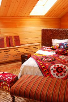 Cozy σοφίτα υπνοδωμάτιο σε στυλ Boho