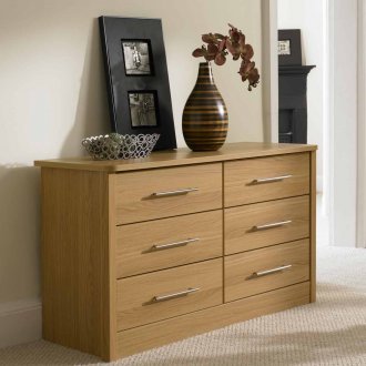 Στερεά συρτάρια βελανιδιάς στο εσωτερικό