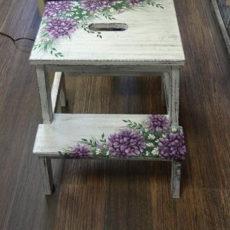 Χειροποίητη διακόσμηση επίπλων