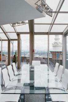 Μπαλκόνι φωτισμού με σταθερούς λαμπτήρες