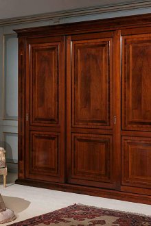 Ντουλάπα από μασίφ ξύλο από μασίφ ξύλο