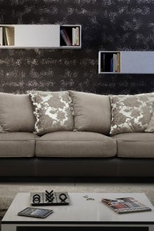 Καναπές Jacquard στο εσωτερικό του καθιστικού