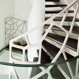 Κάγκελα από μέταλλο σε φουτουριστικό σχεδιασμό