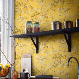 Κόκκινες κουρτίνες ημέρας-νύχτας στην κουζίνα