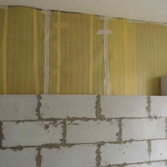 Lydisolering av rommet med skumblokker