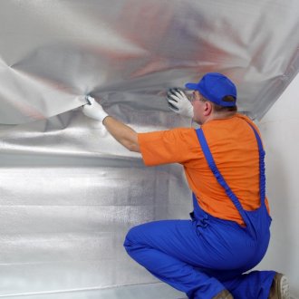 Varme og lydisolering av vegger i leiligheten