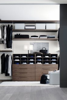 Διαφανείς καρέκλες