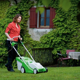Γωνιακό μικρό κρεβάτι