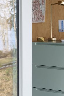 Μπλε συρτάρι από μέταλλο