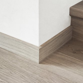 Γκρι ξύλινη σανίδα