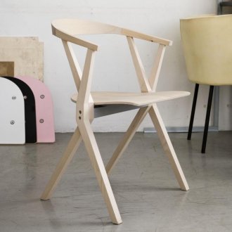 Μινιμαλιστική καρέκλα διπλώματος