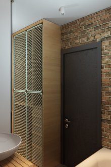 Τοίχος από τούβλα στο διάδρομο