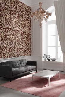 Καφέ ταπετσαρία στο διαμέρισμα