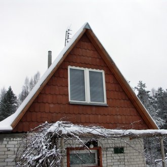 Dormer bumbung berjubin