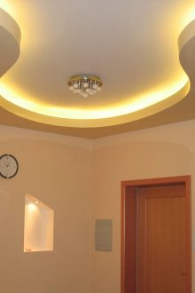 Φωτισμός με LED φωτισμένη οροφή