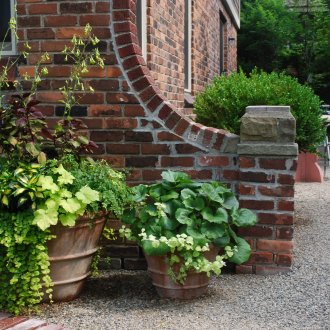 Χειροτεχνία από ένα δέντρο για έναν κήπο