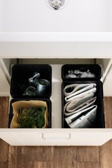 Σύστημα αποθήκευσης στο συρτάρι της κουζίνας