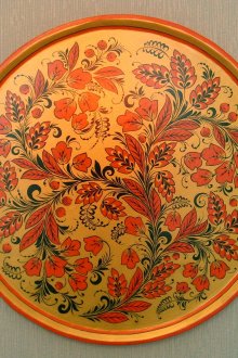 Khokhloma ζωγραφισμένο δίσκο