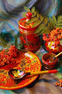 Ο Χοχόλομα ζωγράφισε πιάτα