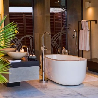 Ελεύθερη μπανιέρα