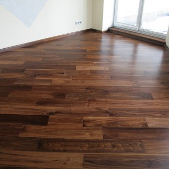 Διαγώνιος πίνακας πλαστικού