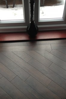 Διαγώνιο σκούρο έλασμα