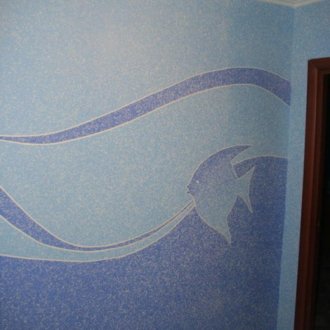 Σχεδιάζοντας τα ψάρια με υγρή ταπετσαρία