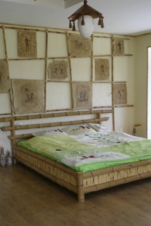 Μπαμπού ταπετσαρία στο υπνοδωμάτιο