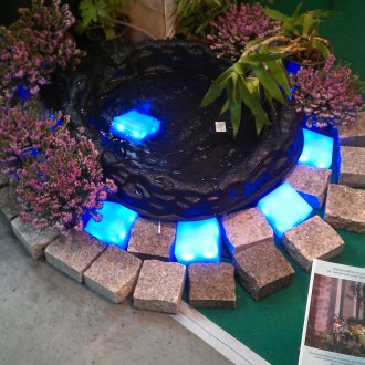 Batu permata yang bercahaya