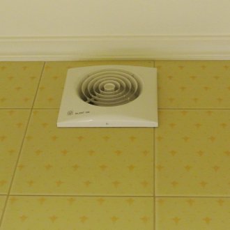 Κουκούλα στο μπάνιο με βαλβίδα αντεπιστροφής