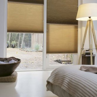 Κουρτίνες πιέζονται