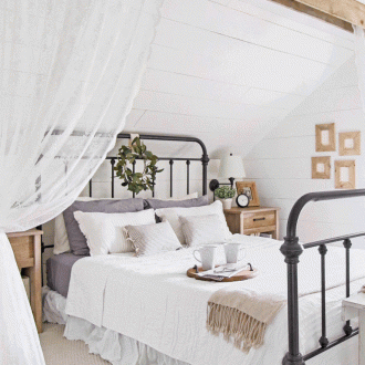 Χωριό μεταλλικό κρεβάτι