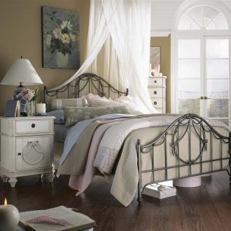 Σίδερο κρεβάτι στο εσωτερικό