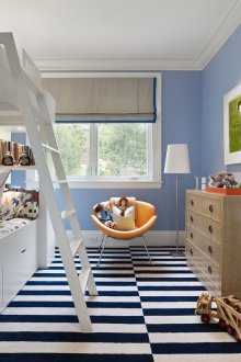 Μαύρο και άσπρο χαλί στον παιδικό σταθμό