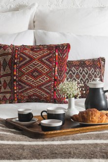 Καναπές παραθύρου Bay με μαξιλάρια