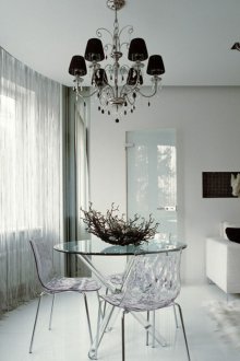 Μαύρες κουρτίνες από νήματα