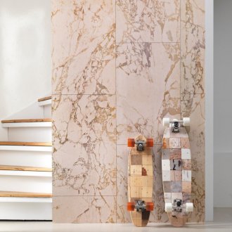 Ροζ μάρμαρο στο εσωτερικό