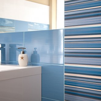 Μπλε ριγωτά κεραμίδια