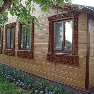 Предње термопанеле испод дрвета